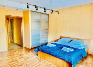 Сдам в аренду 1-комнатную квартиру, 88 м2, Выборг, улица Гагарина, 9
