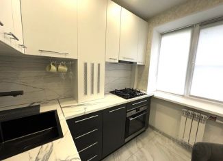 Сдается 1-ком. квартира, 35 м2, Таганрог, улица Щаденко, 89