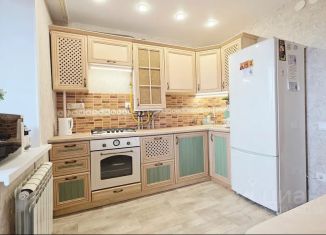Сдача в аренду 2-ком. квартиры, 64 м2, село Дивеево, улица Строителей, 1А