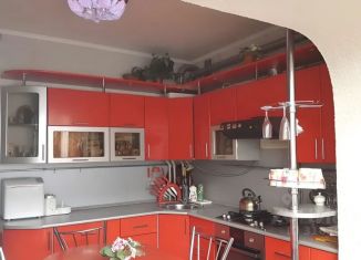 Сдам в аренду 3-комнатную квартиру, 90 м2, село Дивеево, улица Чкалова, 2В/1