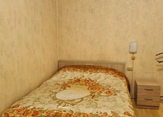 Сдаю 1-комнатную квартиру, 30 м2, Луга, проспект Кирова, 61