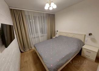 Сдам в аренду 2-комнатную квартиру, 45 м2, Ленинградская область, улица Германа Титова, 6