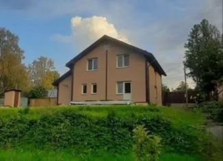 Продаю дом, 180 м2, городской посёлок Рощино, улица Пушкина, 20