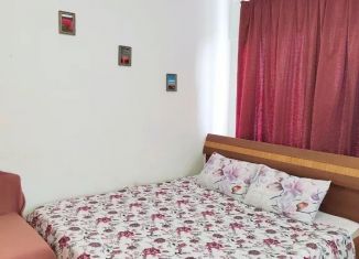 Сдаю 2-ком. квартиру, 60 м2, Таганрог, улица Адмирала Крюйса, 23/3, ЖК Солнечный Берег