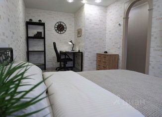 Сдаю в аренду 1-ком. квартиру, 32 м2, Апатиты, улица Ленина, 5