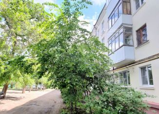 Продаю 2-ком. квартиру, 42.9 м2, Волгоград, улица Маршала Ерёменко, 55