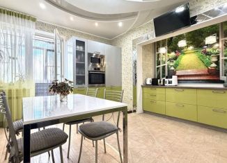 Продается 3-ком. квартира, 108.7 м2, Ставрополь, улица 45-я Параллель, 38, микрорайон № 35