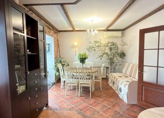 Продажа 4-комнатной квартиры, 145 м2, Самара, Ленинская улица, 74, метро Московская
