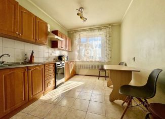 Продам 3-ком. квартиру, 63.4 м2, Старый Оскол, микрорайон Королёва, 32В