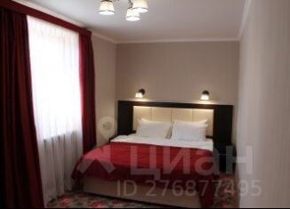 Сдам 2-ком. квартиру, 43 м2, Крым, улица Бирюзова, 8