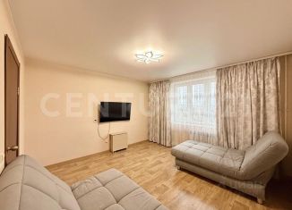 Продается 2-ком. квартира, 66 м2, Чебоксары, проспект Геннадия Айги, 10, Ленинский район