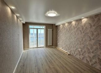Продается 3-ком. квартира, 72 м2, Челябинск, улица Молодогвардейцев, 76