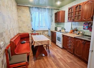 Продам 3-комнатную квартиру, 80 м2, Саратов, улица Моисеева, 1А, Ленинский район