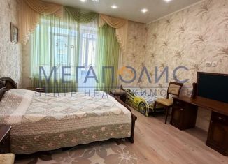 Продается двухкомнатная квартира, 77.8 м2, Балаково, проспект Героев, 2Б
