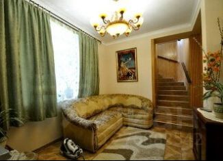 Сдам четырехкомнатную квартиру, 100 м2, Крым, Пролетарская улица, 9