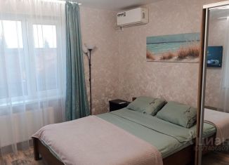 Сдается в аренду 2-комнатная квартира, 40 м2, Крым, улица Металлургов, 16