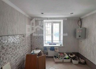 Продам 2-ком. квартиру, 52 м2, Оренбургская область, улица Строителей, 21/15