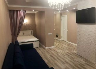 Сдается в аренду 1-комнатная квартира, 37 м2, Уфа, улица Гафури, 56