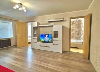 Сдам в аренду 1-ком. квартиру, 45 м2, Пермь, улица Куйбышева, 1, Ленинский район