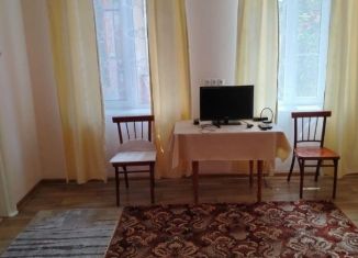 Продам двухкомнатную квартиру, 48 м2, Ставропольский край, площадь Ленина