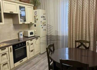 Продаю трехкомнатную квартиру, 99 м2, Старый Оскол, микрорайон Степной, 10