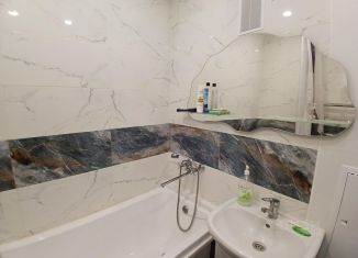 Продается трехкомнатная квартира, 56.2 м2, Балашов, улица Титова, 24