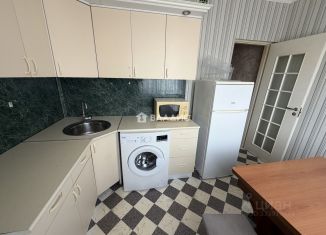 Продаю 1-ком. квартиру, 37.3 м2, Пензенская область, проспект Строителей, 154