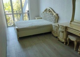 Продам двухкомнатную квартиру, 43 м2, Сочи, улица Октября, 10А