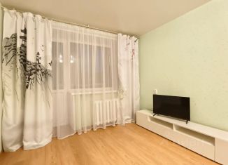 Сдается в аренду 2-ком. квартира, 43 м2, Уфа, проспект Октября, 83/2, Орджоникидзевский район