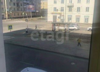 Продам 2-ком. квартиру, 62 м2, Иркутская область, улица Карла Маркса, 35