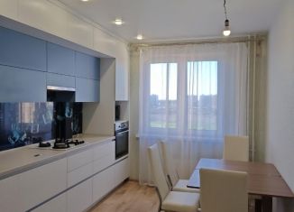 Продам трехкомнатную квартиру, 77.1 м2, Омск, Центральный округ, 1-й Амурский проезд, 11