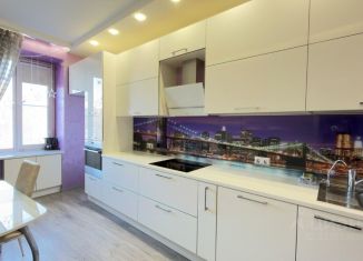 Продажа 3-комнатной квартиры, 74.4 м2, Мурманская область, проспект Ленина, 102