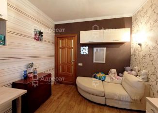 Продам четырехкомнатную квартиру, 84 м2, Волгоградская область, улица 39-й Гвардейской, 24