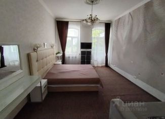 Сдача в аренду 1-ком. квартиры, 36 м2, Крым, улица Кирова, 14