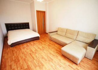 Сдам в аренду 1-ком. квартиру, 42 м2, Омская область, проспект Комарова, 15к3