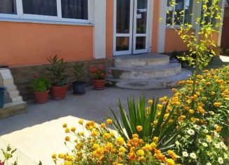 Сдача в аренду дома, 100 м2, Крым, улица Ачиклар, 18
