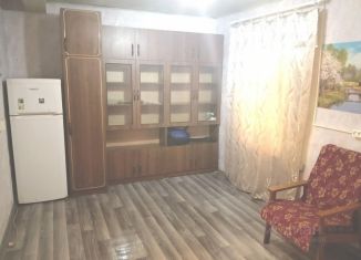 Продам 1-ком. квартиру, 23 м2, Устюжна, улица Карла Маркса, 15