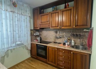 Продам трехкомнатную квартиру, 63.7 м2, Старый Оскол, микрорайон Королёва, 3А