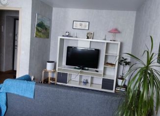Продается 2-ком. квартира, 43 м2, Омская область, проспект Карла Маркса, 29А