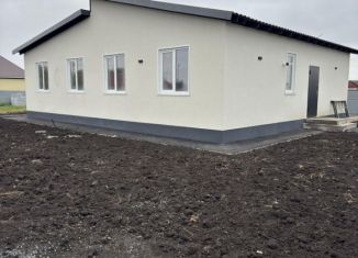 Продаю дом, 65.5 м2, село Азово, микрорайон Азово-1, 11