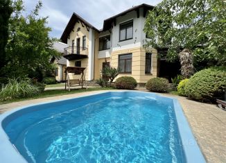Сдам в аренду дом, 200 м2, Крым, Парковый спуск