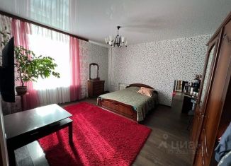 Продам 4-ком. квартиру, 110.3 м2, Тверь, улица Кирова, 5