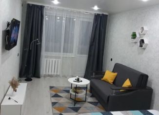 Сдается в аренду 1-комнатная квартира, 30 м2, Орск, проспект Ленина, 68
