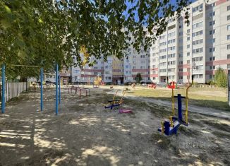 Продаю квартиру студию, 30.5 м2, Курган, 7-й микрорайон, 18