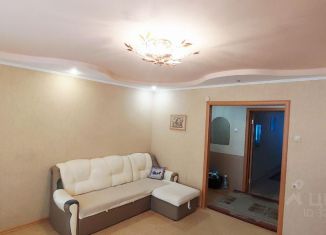 Продается трехкомнатная квартира, 75.8 м2, Челябинск, улица Доватора, 4А