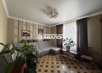 Продается двухкомнатная квартира, 67.8 м2, Ставропольский край, улица Пушкина, 14А