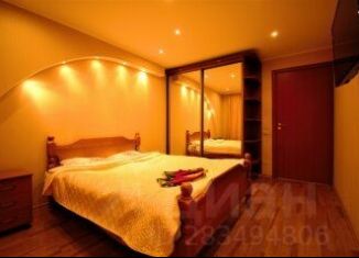 Сдается в аренду 2-ком. квартира, 60 м2, Мурманск, улица Трудовых Резервов, 5, Октябрьский округ