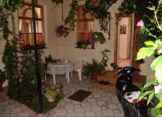 Сдача в аренду дома, 50 м2, Евпатория, Санаторская улица, 8/11
