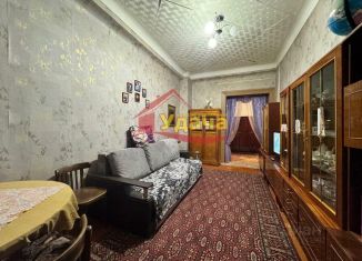 Продаю 3-комнатную квартиру, 69.5 м2, Оренбургская область, улица Строителей, 13