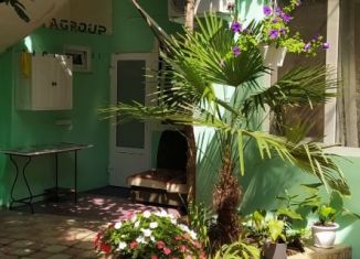 Сдаю в аренду 1-ком. квартиру, 25 м2, Ялта, улица Игнатенко, 14